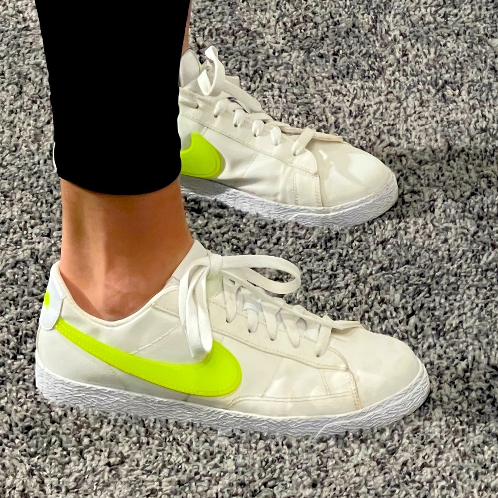7y or Women’s 8.5 these are like a nylon/canvas shoe not leather.